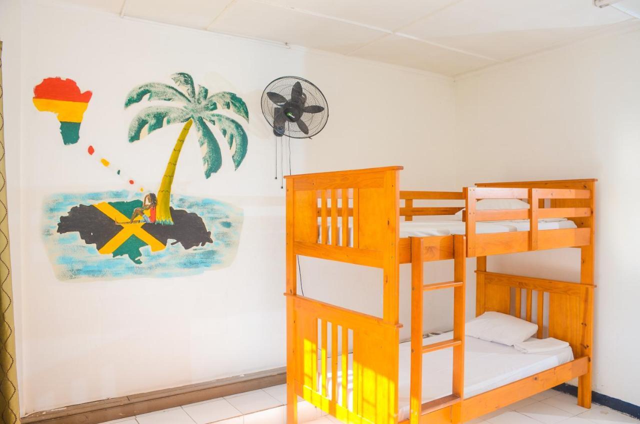 Reggae Hostel Ocho Rios Exterior foto