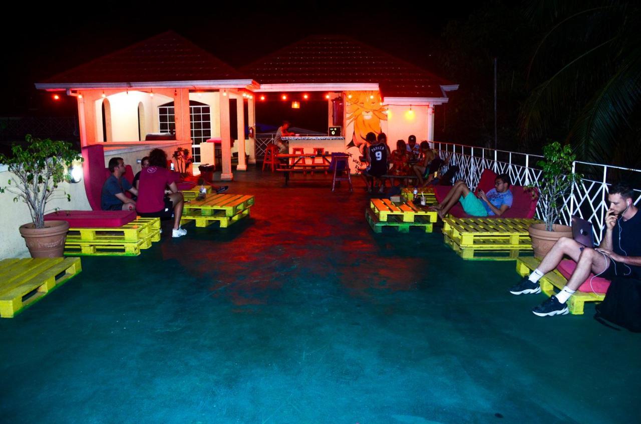 Reggae Hostel Ocho Rios Exterior foto